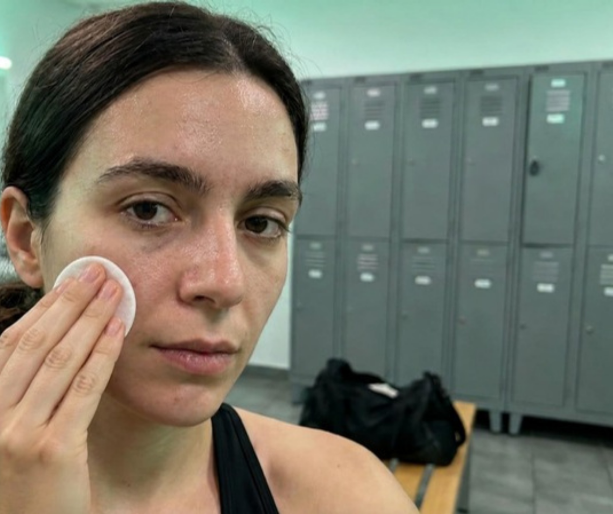 Un coup de frais après le sport, au vestiaire